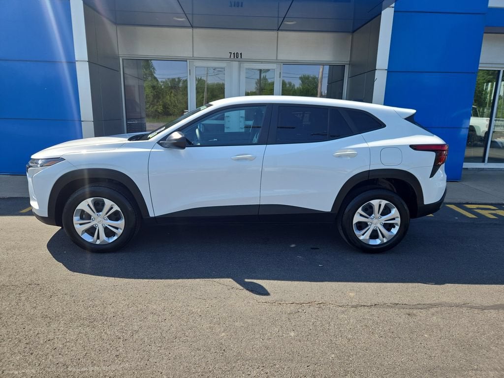 2025 Chevrolet Trax LS