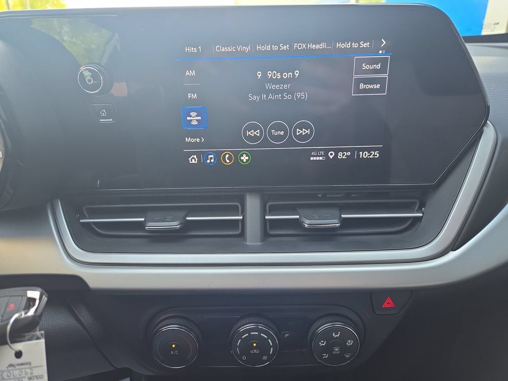 2025 Chevrolet Trax LS
