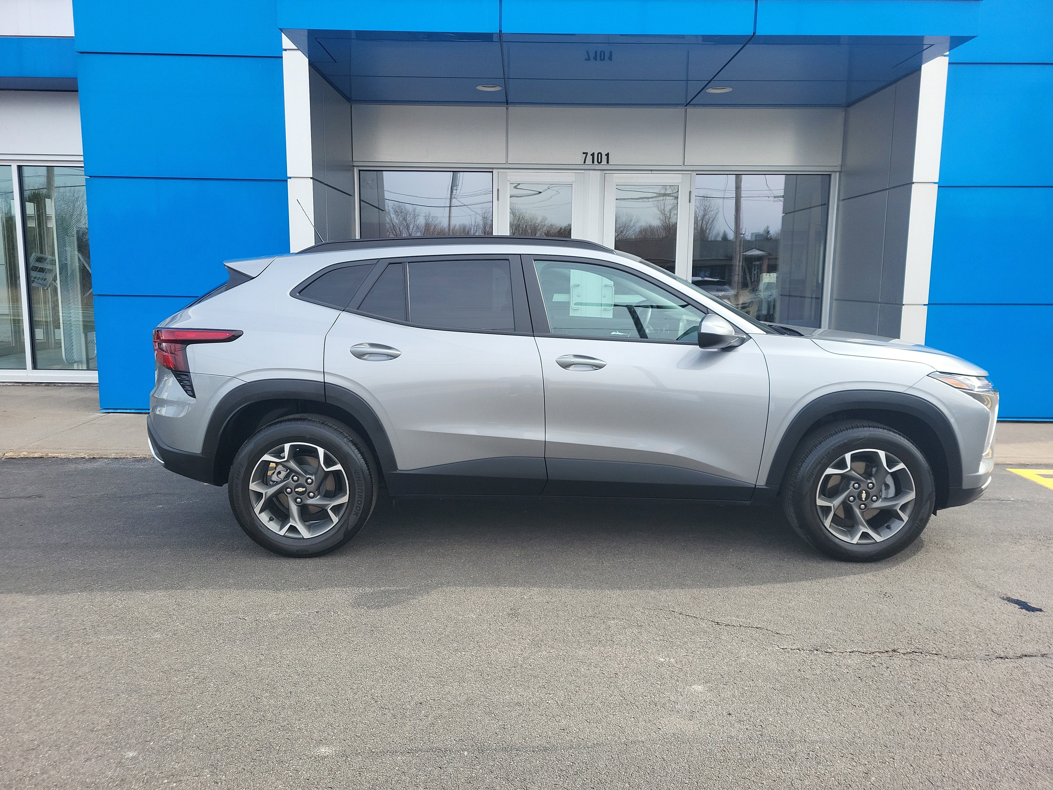 2024 Chevrolet Trax LT